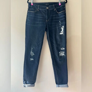 White House Black Market skinny leg size 8 distressed mid rise stretchy WHBM
